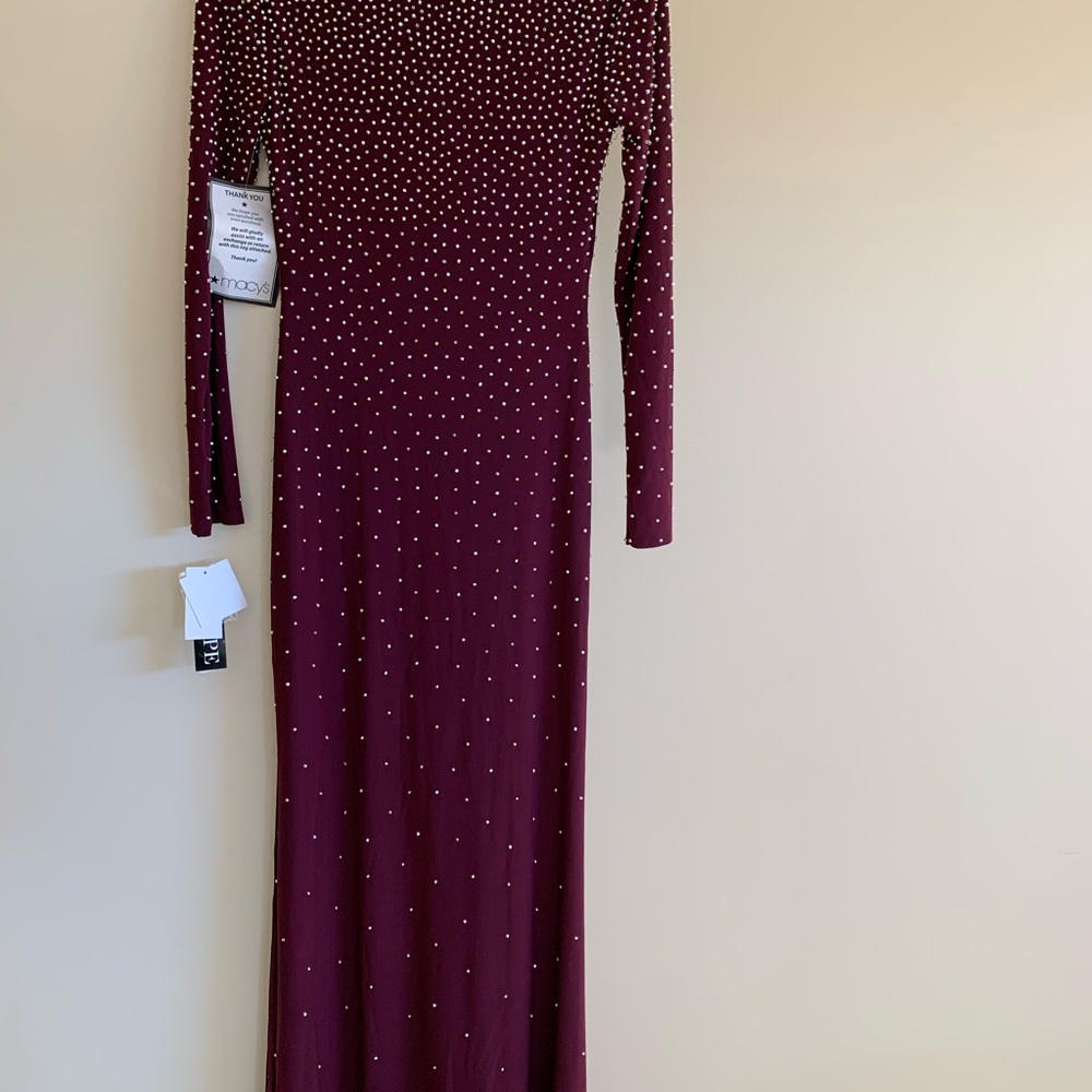 XSCAPE dress, burgundy color, New dress. - Picture 4 of 4